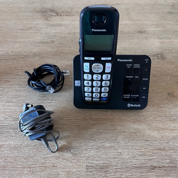 📞 Panasonic KX-TGE260 Bluetooth Cordless Phone with handset - Picture 2 of 8